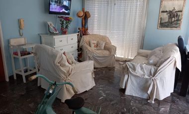 Departamento en venta - 2 Dormitorios 1 Baño - Lobos