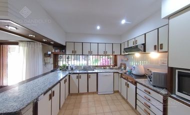 IMPECABLE Chalet en inmejorable zona!!!