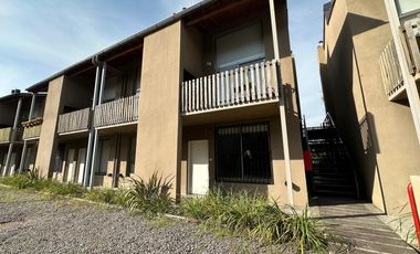 VENTA DEPARTAMENTO MONOAMBIENTE CON COCHERA  APTO CREDITO  VERDI 57