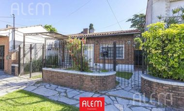 Casa de 3 dormitorios en Adrogue