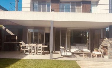 Casa en el Barrio Tipas