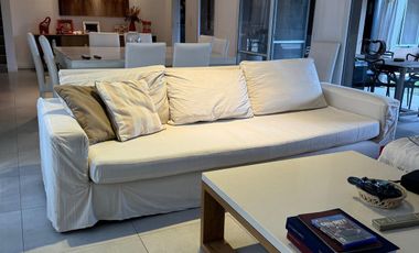 Moderna Casa en venta en  Santa Maria de los Olivos