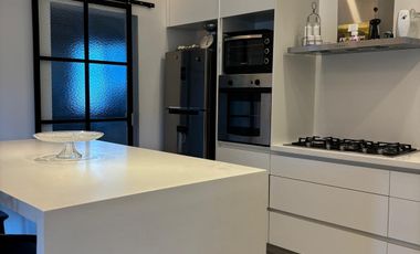 Moderna Casa en venta en  Santa Maria de los Olivos