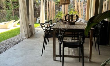 Moderna Casa en venta en  Santa Maria de los Olivos