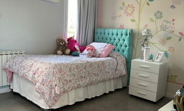 Moderna Casa en venta en  Santa Maria de los Olivos