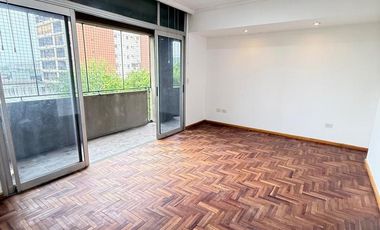 ALQUILER! Departamento de categoría de 2 dormitorios + dependencia en Santa Fe al 700, Barrio Norte
