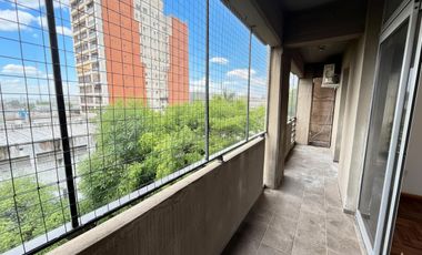 ALQUILER! Departamento de categoría de 2 dormitorios + dependencia en Santa Fe al 700, Barrio Norte