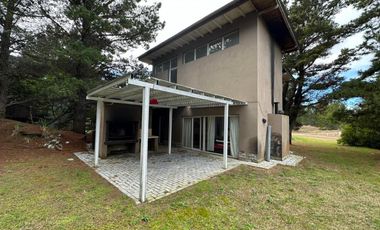 Casa en venta - 2 Dormitorios 2 Baños - Pinamar