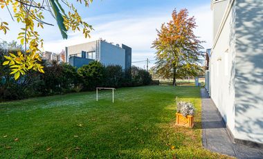 Venta casa de 3 dormitorios en Country Logaritmo.