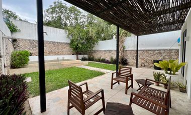 En Venta, Casa en el Centro, en San Sebastián, 2 recámaras, amueblada y equipada