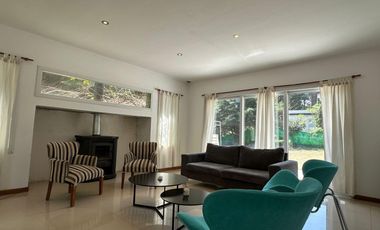 Casa en venta - 3 Dormitorios 2 Baños - Pinamar