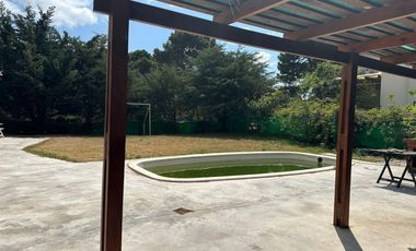 Casa en venta - 3 Dormitorios 2 Baños - Pinamar