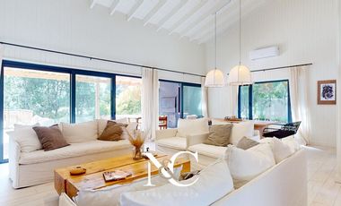 Casa en venta en Costa Esmeralda 5 ambientes