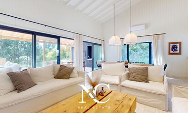 Casa en venta en Costa Esmeralda 5 ambientes