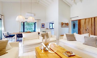 Casa en venta en Costa Esmeralda 5 ambientes