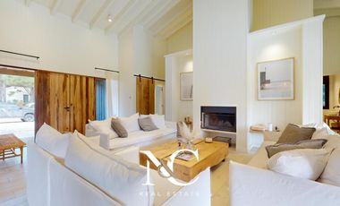 Casa en venta en Costa Esmeralda 5 ambientes