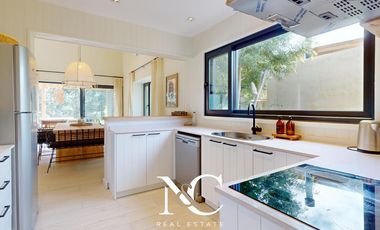 Casa en venta en Costa Esmeralda 5 ambientes