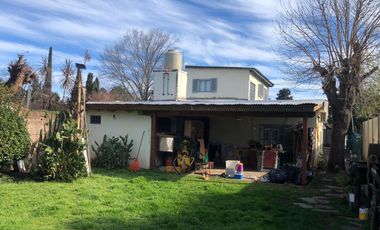 Casa en  Venta Tortuguitas con Pileta