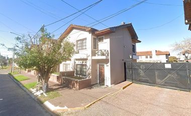 Casa en venta - 2 Dormitorios 2 Baños - Quilmes
