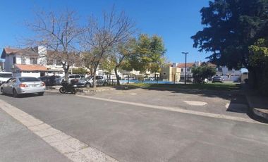 Casa en venta - 2 Dormitorios 2 Baños - Quilmes