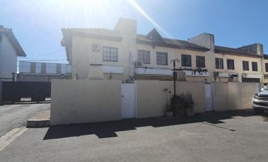 Casa en venta - 2 Dormitorios 2 Baños - Quilmes