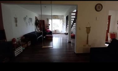 Casa en venta - 3 Dormitorios 2 Baños - Esteban Echeverria