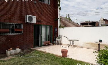 Venta casa chalet 4 ambientes con piscina en Don Bosco