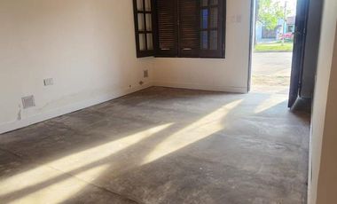 Casa en Villaguay sobre Avenida Leopoldo Herrera