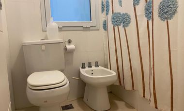 Casa en venta - 5 Dormitorios 4 Baños - Pinamar