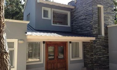 Casa en venta - 5 Dormitorios 4 Baños - Pinamar