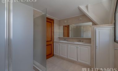 CASA EN SAN ISIDRO CHICO