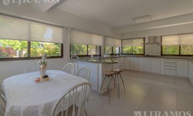 CASA EN SAN ISIDRO CHICO