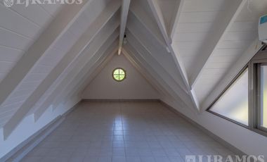 CASA EN SAN ISIDRO CHICO