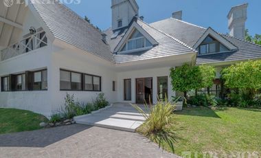 CASA EN SAN ISIDRO CHICO