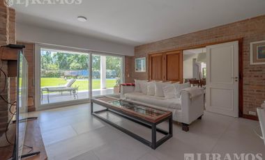 CASA EN SAN ISIDRO CHICO