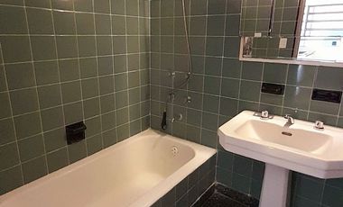 CARAPACHAY - LOTE PROPIO - 4 AMB CON JARDÍN Y GARAJE!