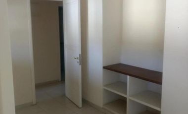 Casa en venta - 5 Dormitorios 4 Baños - City Bell