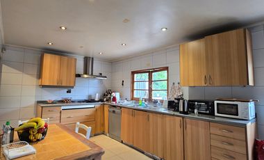 CASA 6 DORM 3 EST EN SAN CARLOS DE APOQUINDO