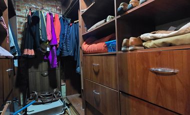 CASA 6 DORM 3 EST EN SAN CARLOS DE APOQUINDO