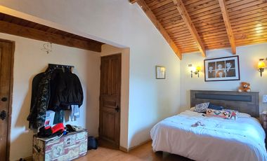 CASA 6 DORM 3 EST EN SAN CARLOS DE APOQUINDO