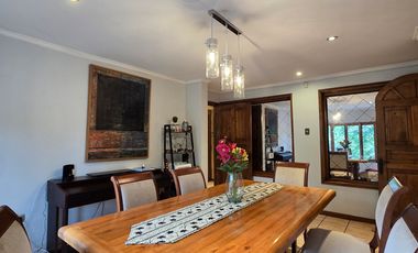 CASA 6 DORM 3 EST EN SAN CARLOS DE APOQUINDO