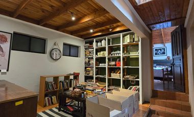 CASA 6 DORM 3 EST EN SAN CARLOS DE APOQUINDO