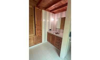 GRAN CHALET EN EL GOLF A 2 CUADRAS DEL MAR