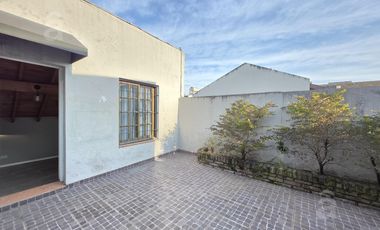 Casa en Villa Ballester - Venta - Seis Ambientes - Lote 15 mts x 50 mts.