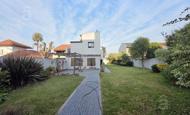 Casa en Villa Ballester - Venta - Seis Ambientes - Lote 15 mts x 50 mts.
