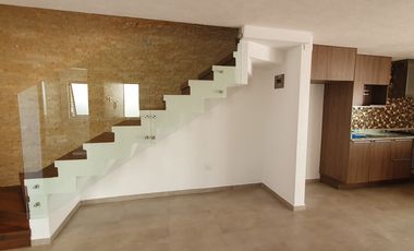 SE RENTA CASA EN ADAMAR DENTRO DE COTO MAREVNA