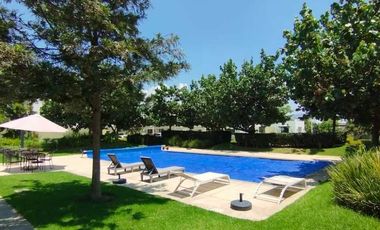 SE RENTA CASA EN ADAMAR DENTRO DE COTO MAREVNA