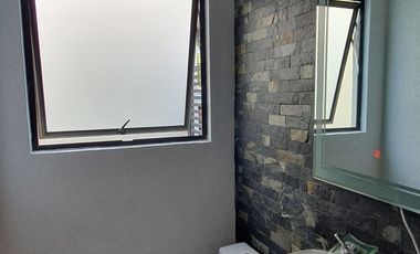 SE RENTA CASA EN ADAMAR DENTRO DE COTO MAREVNA