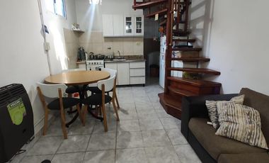 Casa en venta para dos familias de 3 ambiente y 2 ambientes  con cochera - Wilde