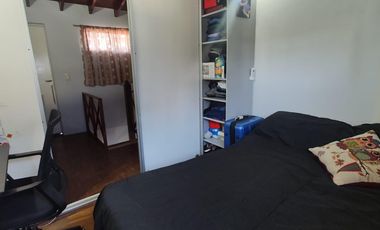 Casa en venta para dos familias de 3 ambiente y 2 ambientes  con cochera - Wilde
